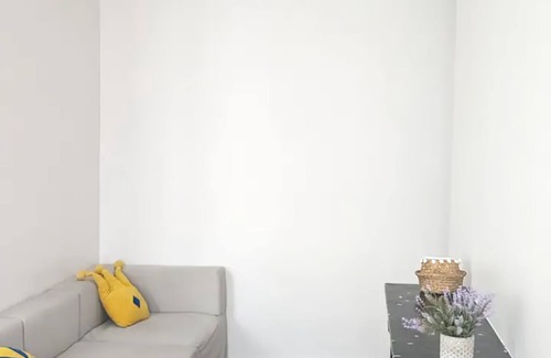 Saint-Louis Apartment | 2 Pièces Paisible Avec vue Dégagée sur Versailles à 10 Minutes à Pied du Château