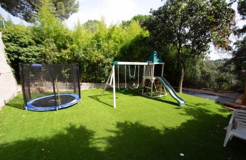 Mont Barbat Villa | 2 Private Abodes in One Magnificent Villa!