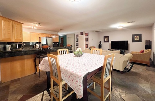 Spring Valley House | 2 Private Homes 10BDRM Pool Spa Games 10min Strip!