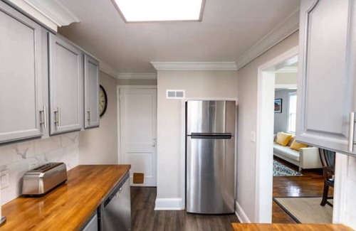 Dilworth House | 2 Queens Townhouse in South End