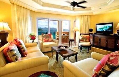 South Side Resort | 2 Ritz Carlton Club Resort & Spa St. Thomas