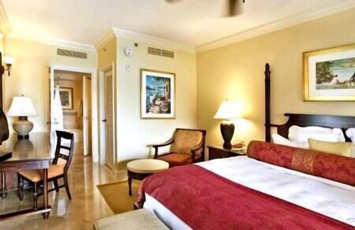 South Side Resort | 2 Ritz Carlton Club Resort & Spa St. Thomas
