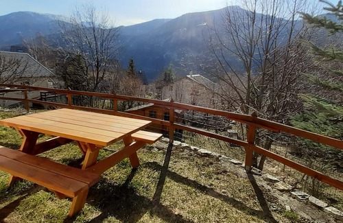 Villars-Colmars Apartment | 2 ROOM APARTMENT IN MOUNTAIN CHALET PETS WELCOME!