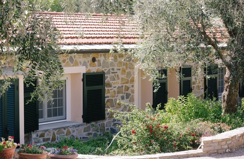 Diano Arentino House | 2 room apartment on a winery, 5 kilometers from the beaches of Diano Marina