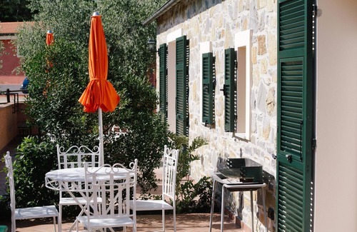 Diano Arentino House | 2 room apartment on a winery, 5 kilometers from the beaches of Diano Marina