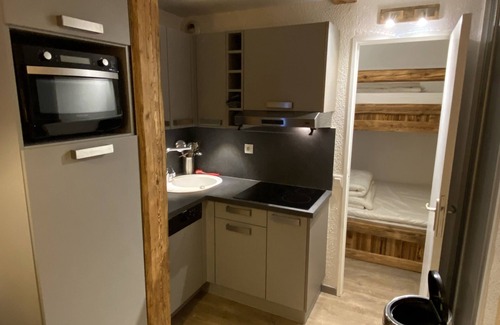 Val-d'Isere Apartment | 2-room apartment with central location, parking, WI-FI and cleaning included