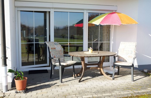 Bad Rodach Apartment | 2-room apartment with terrace and unobstructed views of nature