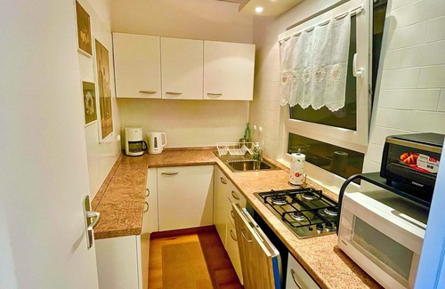 Cannobio Apartment | 2-room apartment with parking space, sunny balcony and lake view
