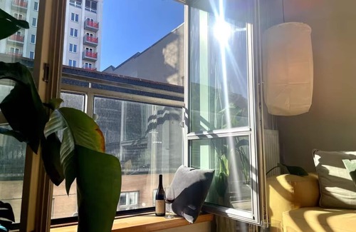 Oslo City Centre Apartment | 2-Room city center w/French Balcony, 5 min Oslo S