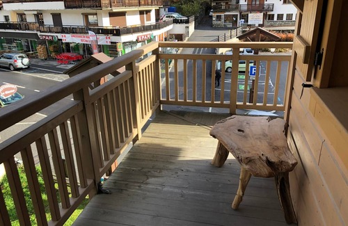 Les Contamines-Montjoie Apartment | 2-Room Cabin Apartment for 6 in Les Contamines-Montjoie, Central Location