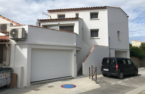 Saintes-Maries-de-la-Mer Apartment | 2-room apartment on the seafront 3* Ground floor