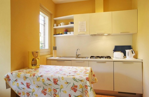 Intra House | 2-room house with private terrace and garden in a quiet & sunny location