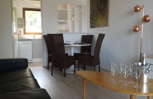 Deauville Apartment | 2 rooms 4 pers balcony Indoor heated pool/Sauna (Deauville center)