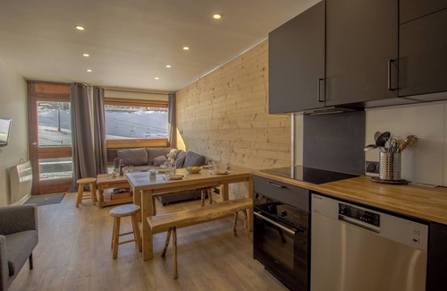 Tignes le Lac Apartment | 2 Rooms Terrace direct slopes 45M² 6 people WIFI