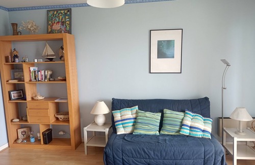 Saint-Quay-Portrieux Apartment | 2 Rooms "The Grand Pavois" small sea view near beaches and shops