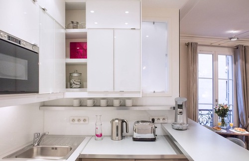 4th Arrondissement Apartment | 2 ROOMS WITH VIEW IN THE HEART OF THE CONFIDENTIAL MARAIS
