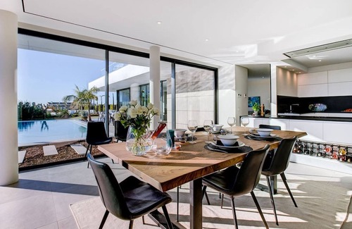 Vale de Covo Villa | 2 Rua da Palma - Luxurious, Stylish and Modern Living