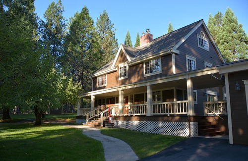 Twain Harte House | 2 SECLUDED Houses w/4 KING BEDS on 3 Unique Acres - UPSCALE EXECUTIVE RETREAT