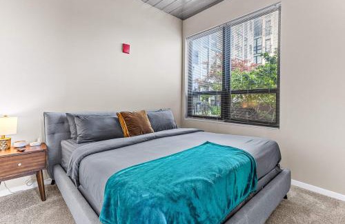 Old West Side Apartment | 2 Separate 2BR Units Near Big House & Downtown