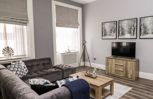 Wakefield Apartment | 2, ST JOHN'S NORTH APARTMENTS, character holiday cottage in Wakefield