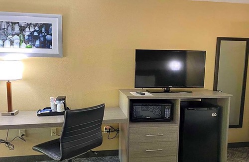 Apalachicola Hotel | 2-Star Hotel ∙ Best Western Apalach Inn