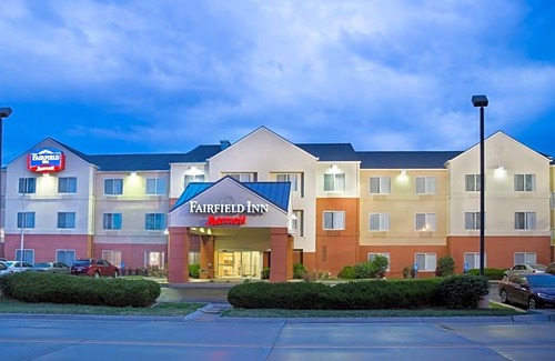 Hays Hotel | 2-Star Hotel ∙ Fairfield Inn Hays