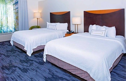 Hays Hotel | 2-Star Hotel ∙ Fairfield Inn Hays