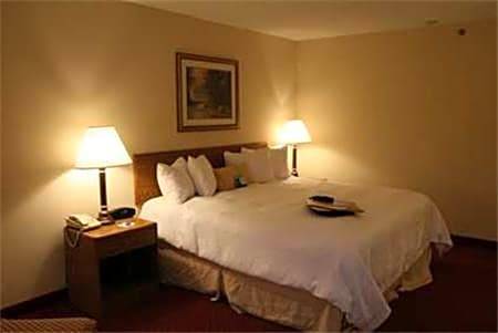 Cherokee Hotel | 2-Star Hotel ∙ Hampton Inn By Hilton Cherokee
