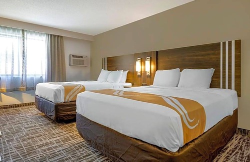 St. Cloud Hotel | 2-Star Hotel ∙ Quality Inn Saint Cloud
