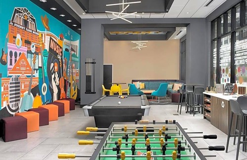 Sobro Hotel | 2-Star Hotel ∙ Tru By Hilton Nashville Downtown Convention Center