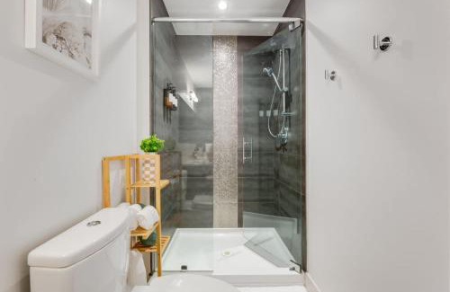 Beltline Apartment | 2 Storey Penthouse Panoramic Views Parking Stampede