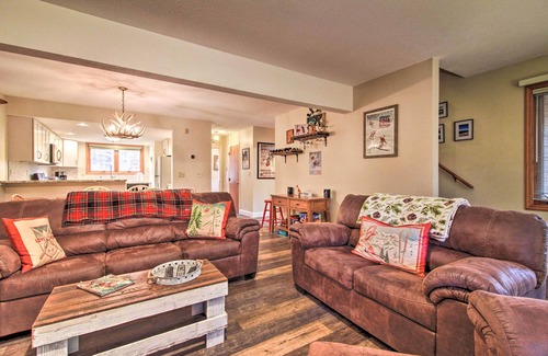 Killington Apartment | 2-story Townhouse - 1 Mi to Killington Ski Area!