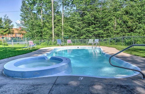 Killington Apartment | 2-story Townhouse - 1 Mi to Killington Ski Area!