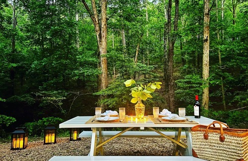 Eureka Springs Cabin | 2 Stylish Cabins, 1 Stunning Property, 6 Guests