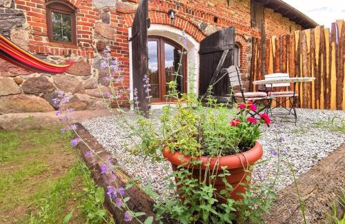 Wydminy House | 2 sypialnie i 2 ogródki w zabytkowym budynku
