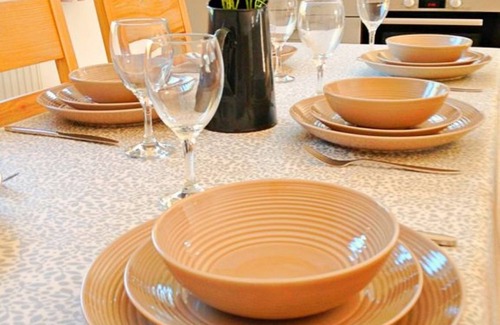 Polzeath Cottage | 2 The Navigators - Luxury 3 bedroom beach villa only 100 meters to the beach