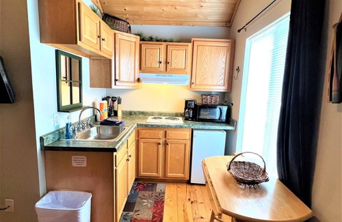 Custer Cabin | #2 Trout Cabin at Ponderosa Place