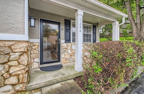 Nashville Condo | 2 Units - Sleeps 16 - Mins. to Downtown/Airport