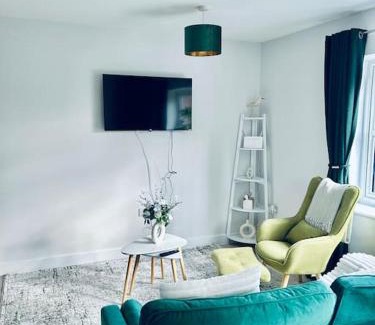 Dover Apartment | 2 x Dover Ferry Apartments - sleep 8 with private terrace and castle views