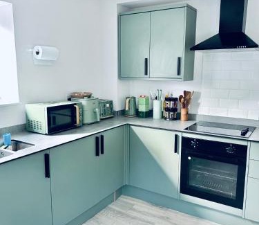 Dover Apartment | 2 x Dover Ferry Apartments - sleep 8 with private terrace and castle views