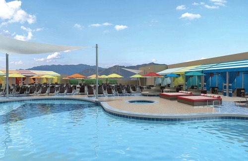 Gateway District Hotel | 2 x Elite 2 Queens at The STRAT Hotel, Casino & Tower