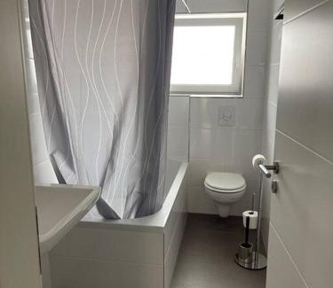 Nordweststadt Apartment | 2 Zimmer Wohnung mit Garten