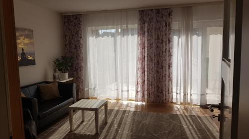 Rudow Apartment | 2 Zimmerwohnung am Flughafen Schönefeld