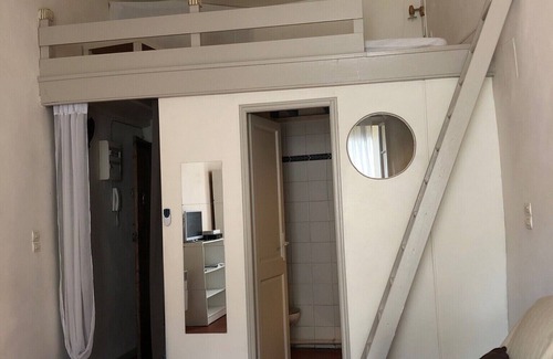 Quartier Administrations Apartment | 20 m'Arênes de Nîmes Large studio/mezzanine