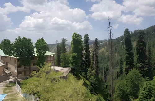Nathia Gali Hotel | 20 m² Hotel ∙ 2 guests