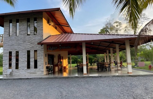Lago Agrio Hotel | 20 m² Hotel ∙ 2 guests