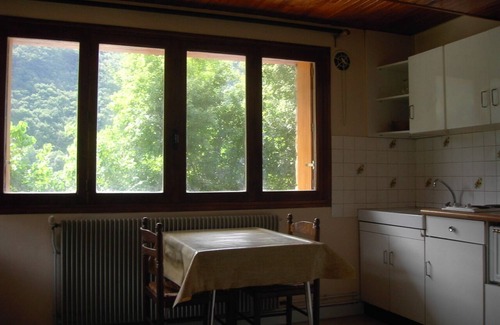 Salins-les-Thermes Apartment | 20 m2 studio ideal for a spa treatment in Brides or skiing in the 3 valleys