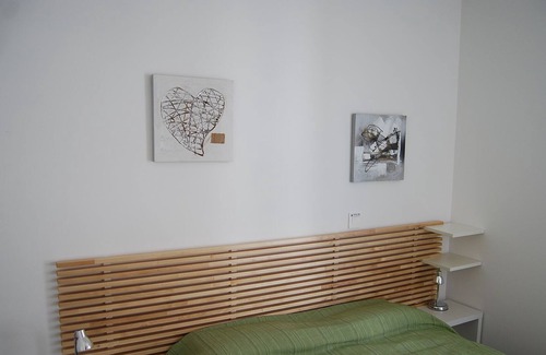 Conflans-Sainte-Honorine Apartment | 20 min from PARIS St Lazare - Central Park - Appart T3 with terrace overlooking park