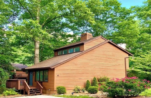Fletcher House | 20 Min to Biltmore|Cozy Cottage|Sleeps 2