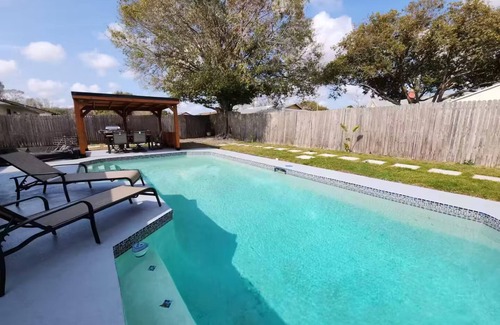 Mill Run House | 20 min to Disney your private oasis gateway!